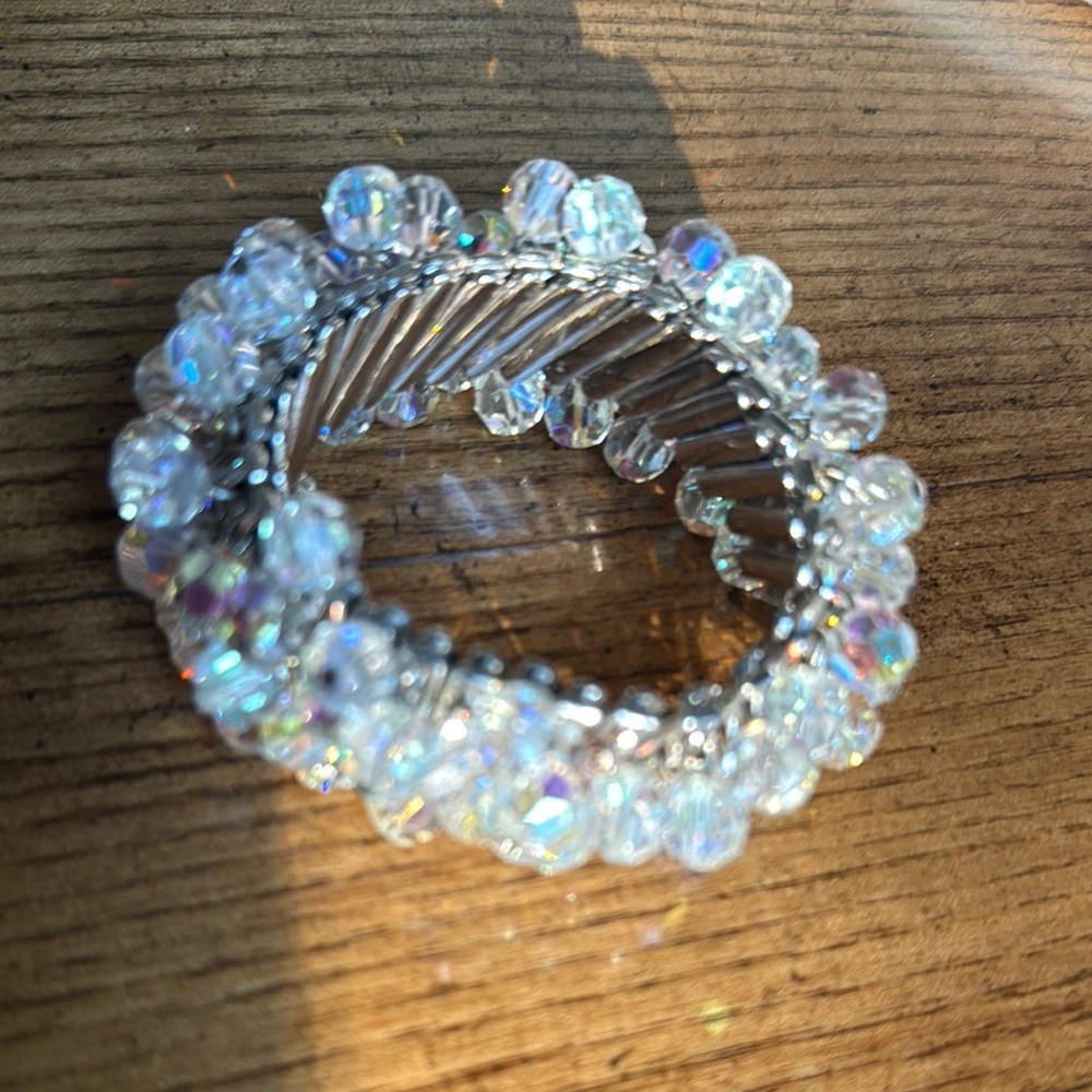 Iridescent Beaded Bracelet | expandable | a vintage treasure